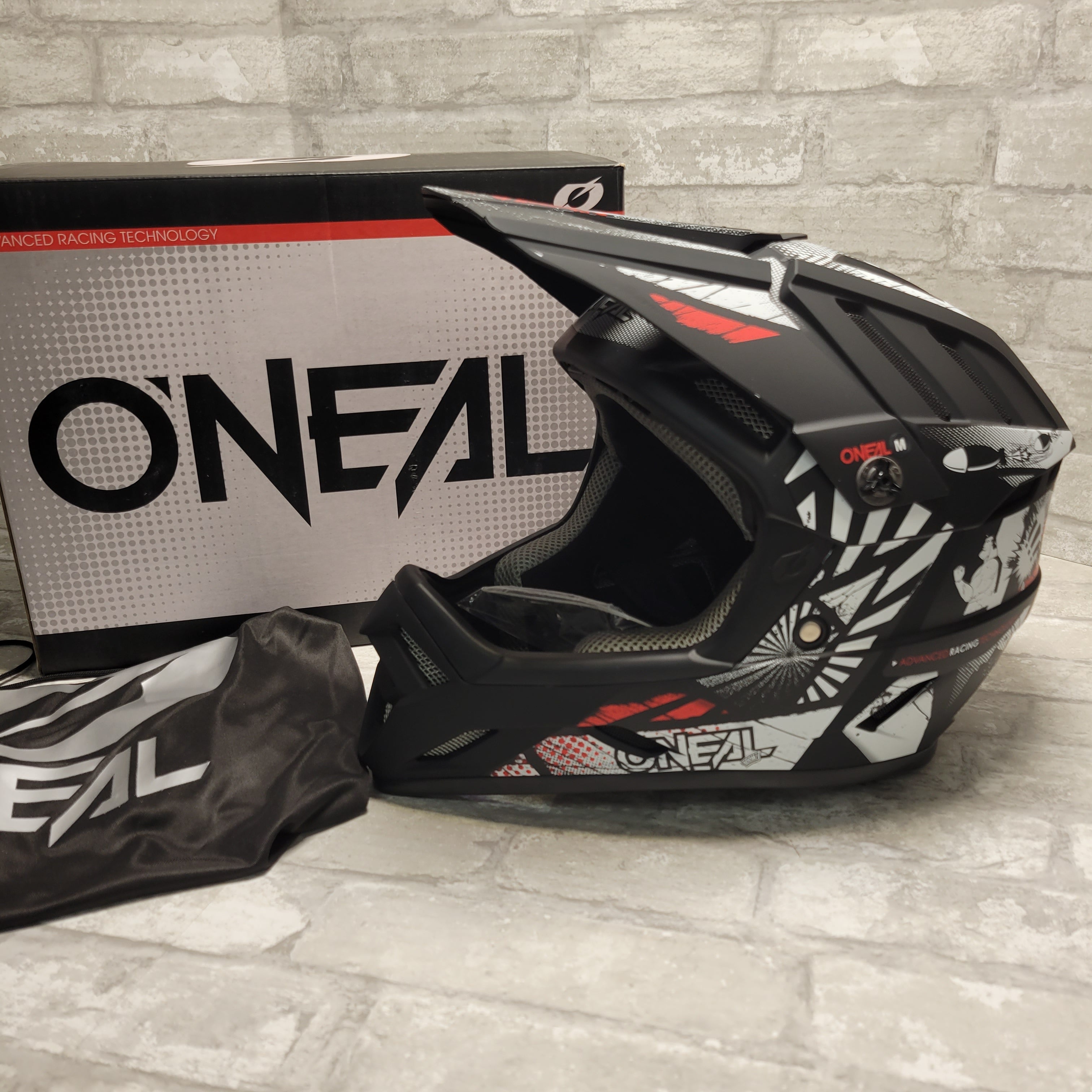 O'Neal Backflip Helmet Boom, Black/White, Adult Medium *READ* (8053053718766)